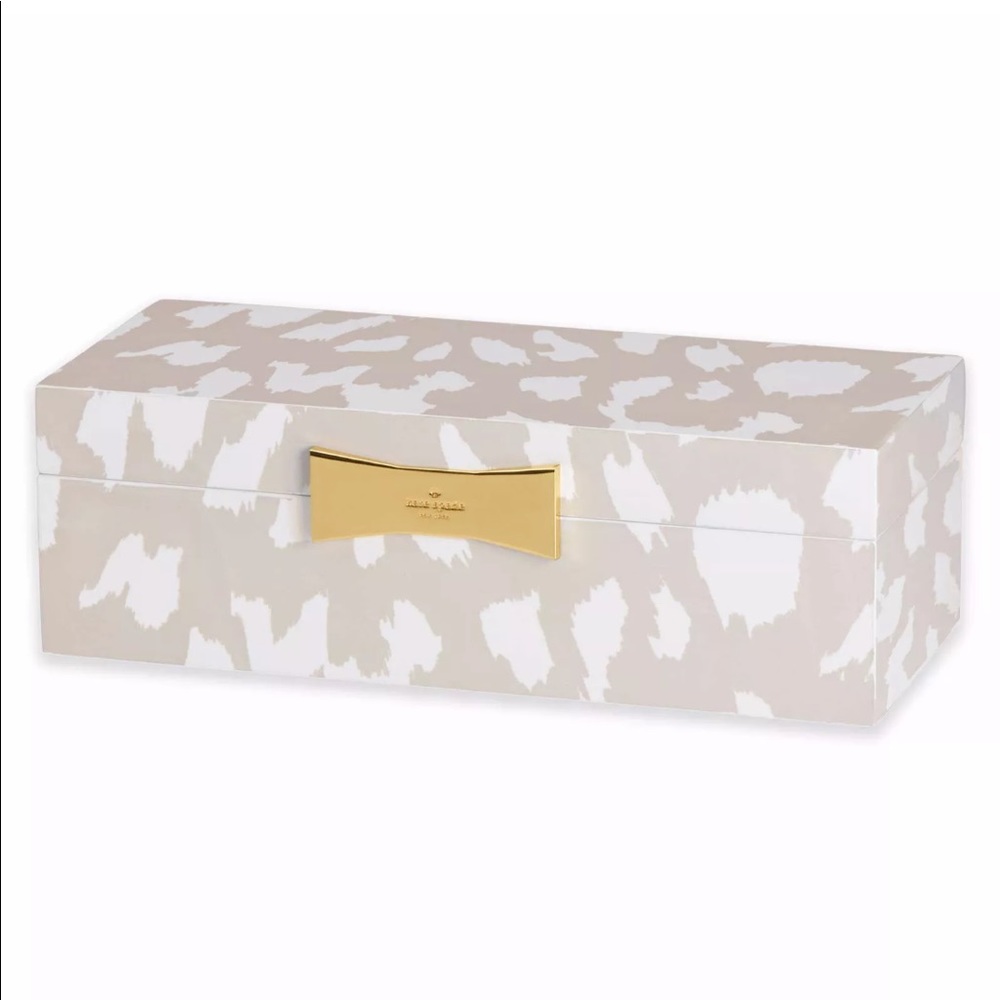 Kate spade garden drive jewelry box